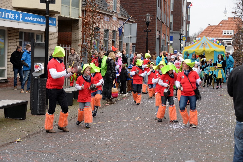 ../Images/Kinderoptocht 2016 096.jpg